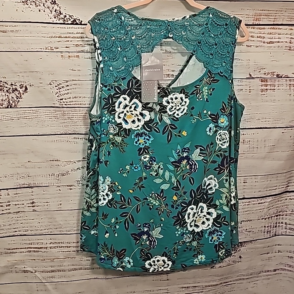 FLORAL SLEEVELESS TOP WITH LACE DETAIL - Picture 2 of 5